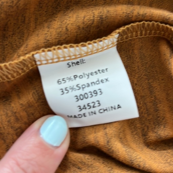 Mustard t-shirt - Picture 6 of 7